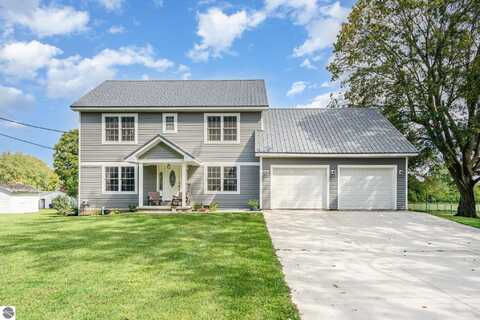528 N Ithaca Street, Ithaca, MI 48847