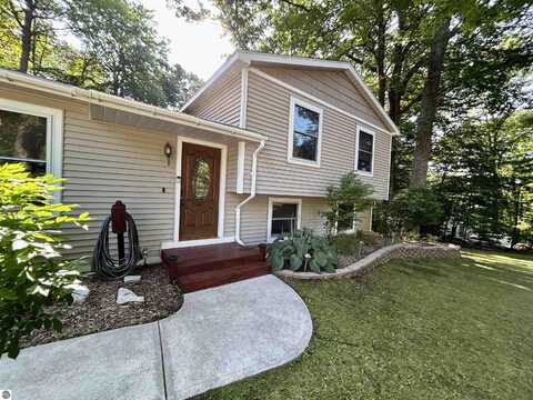 20854 Red Oak Drive, Lake Ann, MI 49650