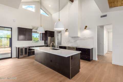 2750 W Black Cloud Court, Tucson, AZ 85745