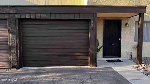 851 E Meadow Lane, Tucson, AZ 85719