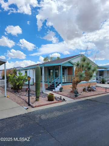 6171 S Foxhunt Drive, Tucson, AZ 85746