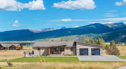1410 RUNNING HORSE Trail, Victor, ID 83455