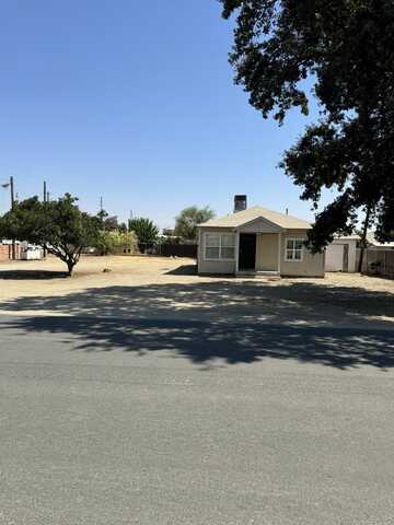 19568 Richardson Road, Strathmore, CA 93267
