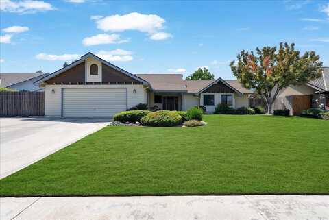 3737 W Victor Avenue, Visalia, CA 93277
