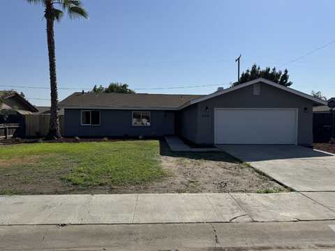 506 S Randle Street, Tulare, CA 93274