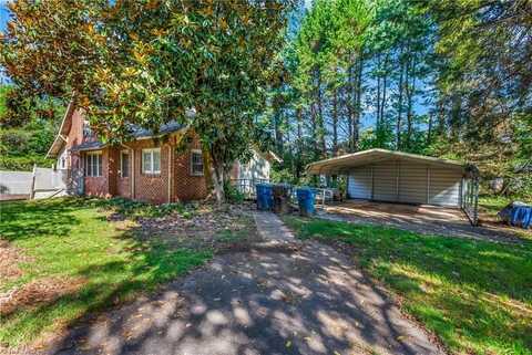 404 N State Street, Yadkinville, NC 27055
