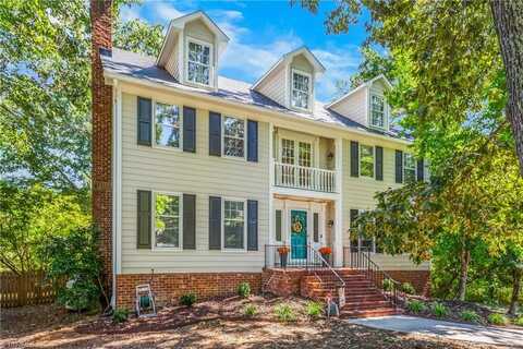 7618 Rolling Oak Court, Clemmons, NC 27012
