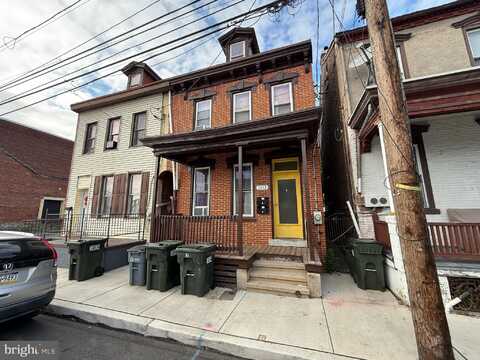 1113 CUMBERLAND STREET, LEBANON, PA 17042