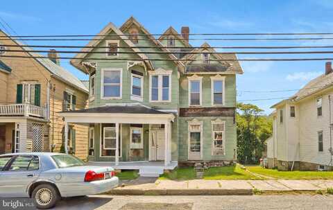 304-306 E MARKET STREET, WILLIAMSTOWN, PA 17098