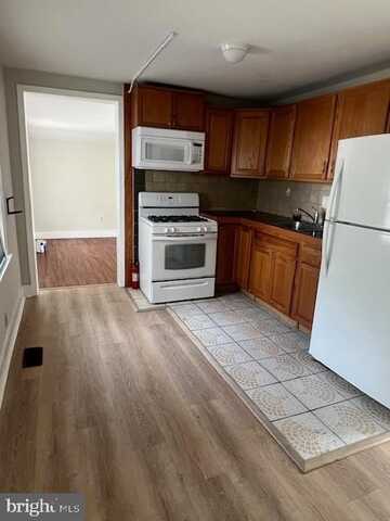 201 CHESTER AVENUE, MOORESTOWN, NJ 08057
