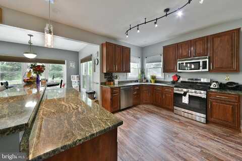 110 COUNTRY CLUB DRIVE, LANSDALE, PA 19446
