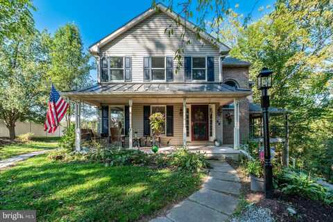 35 WINDING CREEK DRIVE, DOUGLASSVILLE, PA 19518