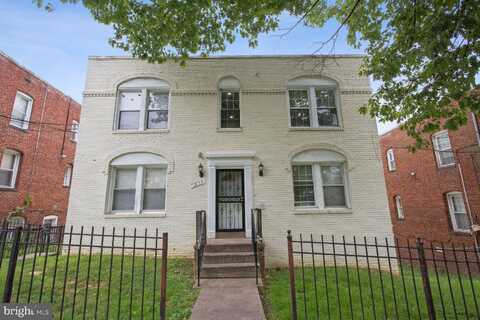 2828 BUENA VISTA TERRACE SE, WASHINGTON, DC 20020
