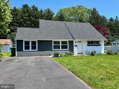 52 KENWOOD DRIVE N, LEVITTOWN, PA 19055