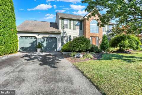 3804 WYOMING DRIVE S, READING, PA 19608