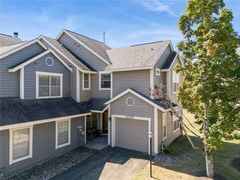 9064 Aspen Dr, Seven Springs, PA 15622