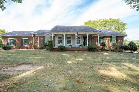 206 Apple Hill Dr, Unity, PA 15650