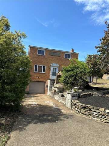 409 Cherrywood Dr, Reserve, PA 15214