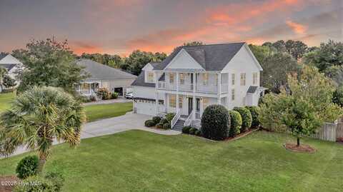 114 Cove Side Lane, Hampstead, NC 28443