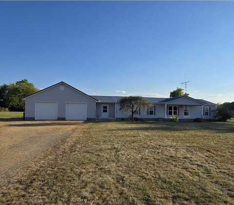 6110 W State Route 185, Piqua, OH 45356