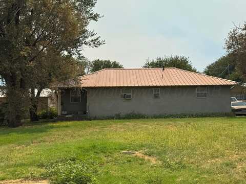 923 W 5th, Clarendon, TX 79019