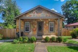 1831 Mitchell ST, Fayetteville, AR 72701