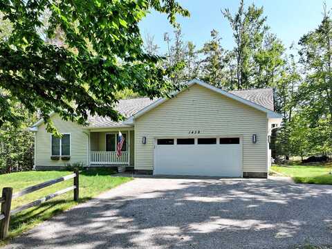 1439 Apple Hill Circle, Gaylord, MI 49735
