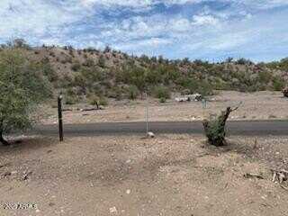 78182 E GREEN LANTERN Road, Winkelman, AZ 85192