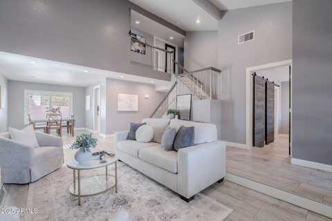 1902 S BROOKS Circle, Mesa, AZ 85202