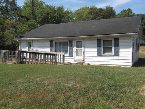 9720 S Chapel Hill Rd, Heltonville, IN 47436