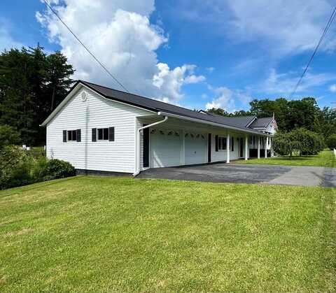 504 Maple Fork Road, MAPLEFORK, WV 25880