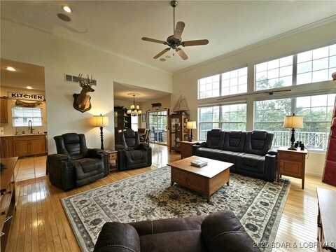 528 West End Circle, Osage Beach, MO 65065