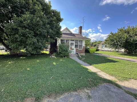 8 S Jefferson Street, Worthington, IN 47471
