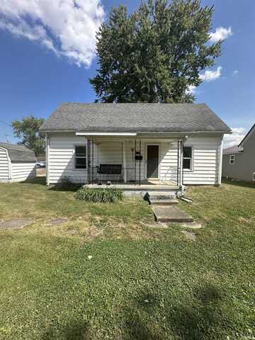 689 NW 4th Street, Linton, IN 47441