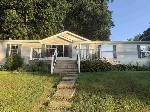 1718 N HWY 43 Highway, Bloomfield, IN 47424