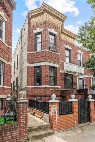 904 Avenue C, Brooklyn, NY 11218