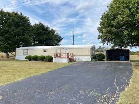 144 Pleasantville Rd., Flemingsburg, KY 41041