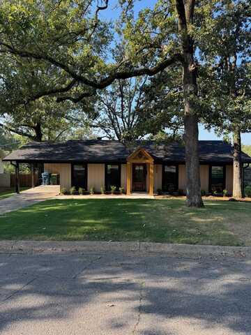 8009 Iowa, Little Rock, AR 72227