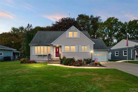 16 Bellewood Circle, Cicero, NY 13212