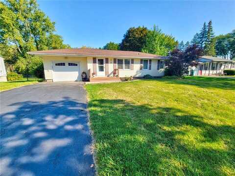 10 Sunny Slope Drive, Parma, NY 14468