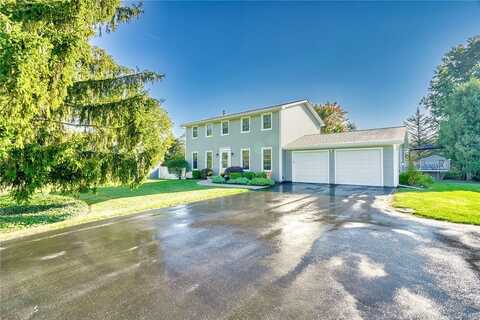 6215 Buckskin Drive, Farmington, NY 14425