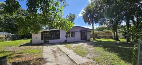 208 N 40TH STREET, FORT PIERCE, FL 34947