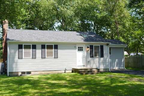 10 E Lake Rd, West Yarmouth, MA 02673