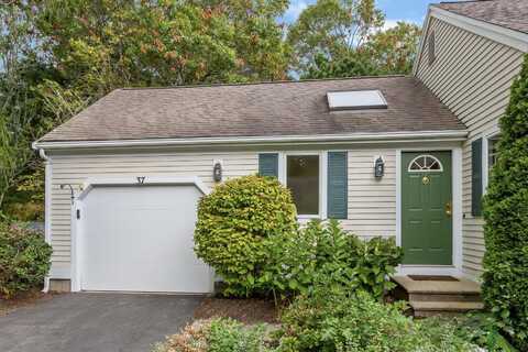 37 Pine Hill Boulevard, Mashpee, MA 02649