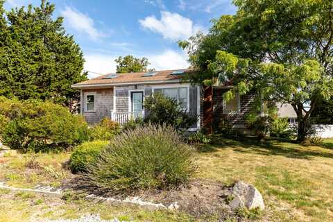 51 Tupper Avenue, Sandwich, MA 02563