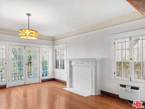 1944 Argyle Ave, Los Angeles, CA 90068