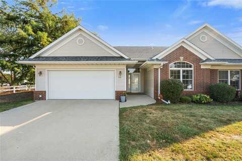 392 Paddock Circle, Iowa City, IA 52240
