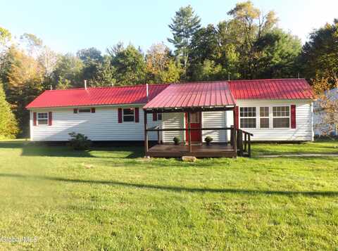 25 Gabriel Road, Corinth, NY 12822