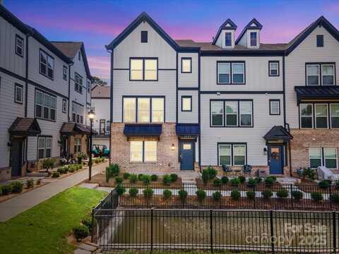 6027 Towering Oaks Drive, Charlotte, NC 28205