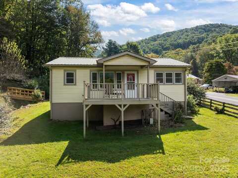 255 Red Bank Road, Waynesville, NC 28786